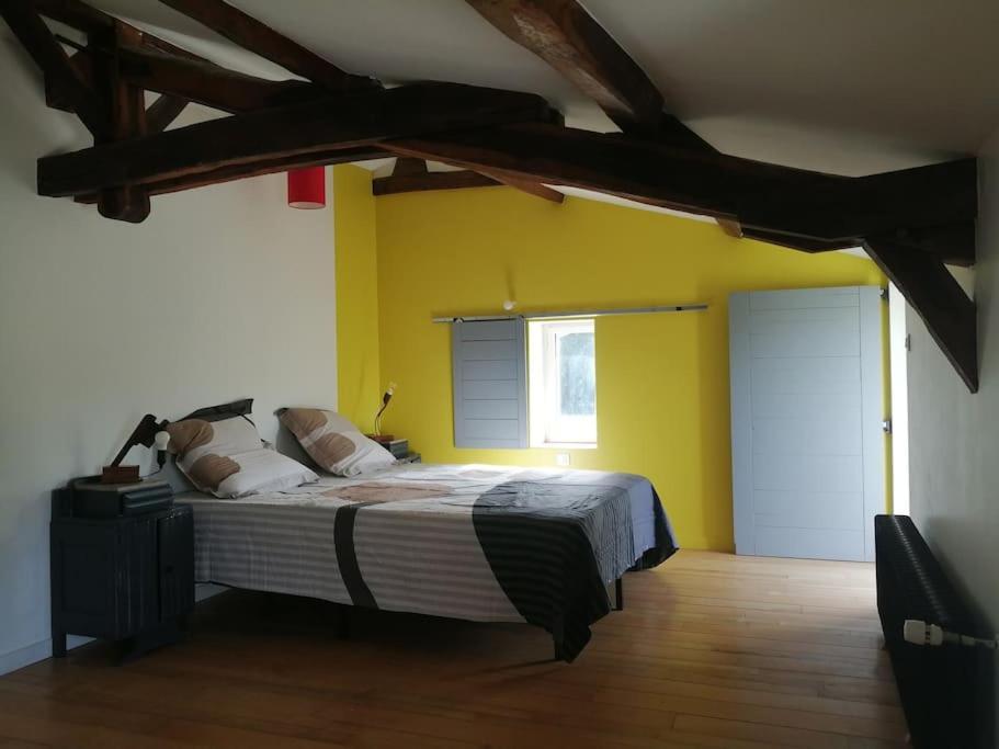 Maison Pleine De Charme Saint-Etienne-de-Mer-Morte Esterno foto